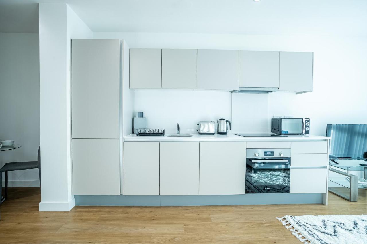 Luxe Apartments Bracknell Near Ascot, Legoland, Windsor, Lexicon - Free Parking & Gym Bagian luar foto